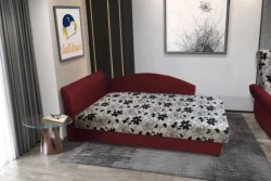 Aroba saroktámlás heverő ódon borvörös színű szövet és Aroba virágos minta