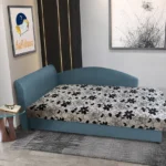 Aroba saroktámlás heverő szürkés kadét színű szövet és Aroba virágos minta