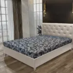 Gyémánt franciaágy bézs bőr és fabia mintás szövet