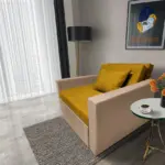 Mama ágyneműtartós fotelágy világos fahéj őszarany színben